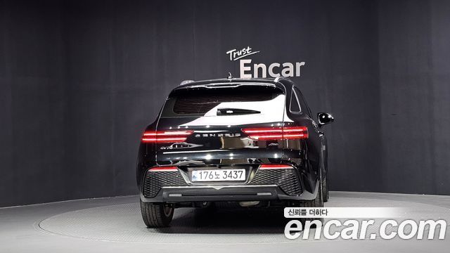 Genesis GV70 2023 — photo 4