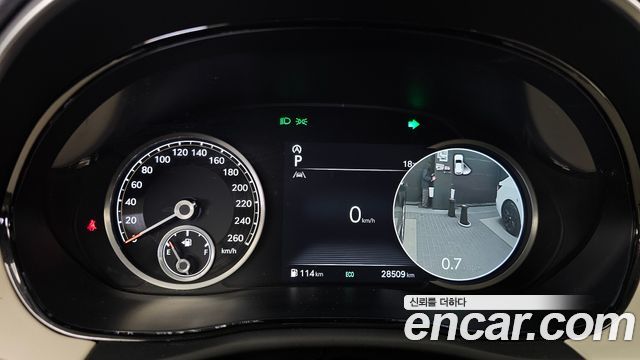 Genesis GV70 2023 — photo 11