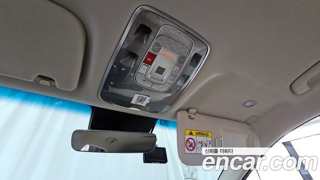 Genesis GV70 2023 — photo 24