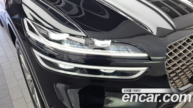 Genesis GV70 2023 — photo 8
