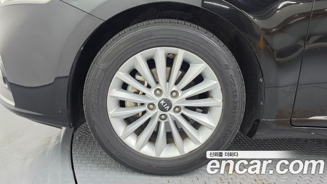 Kia K7 2017 — photo 5