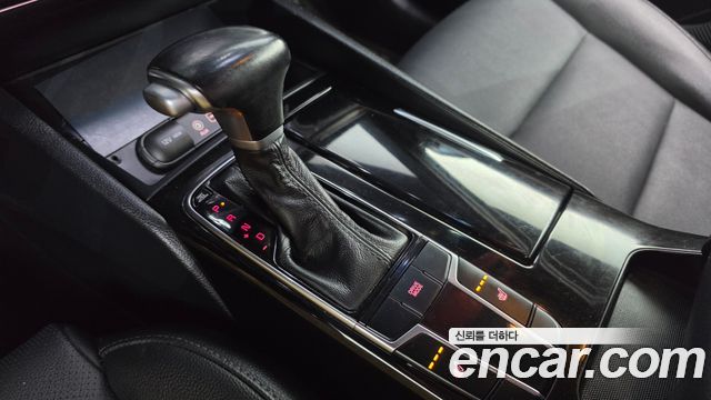 Kia K7 2017 — photo 9