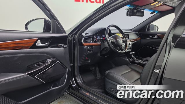 Kia K7 2017 — photo 11