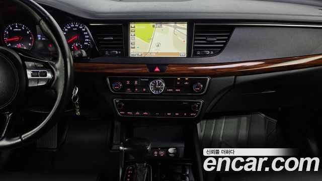 Kia K7 2017 — photo 13