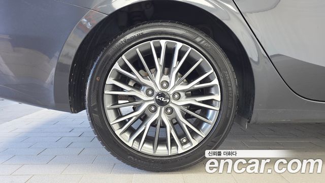 Kia K3 2022 — photo 5