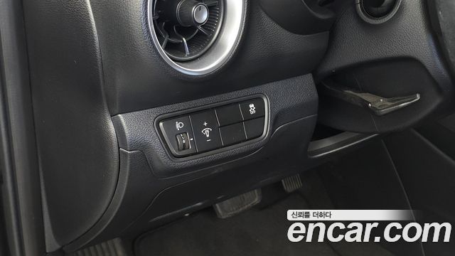 Kia K3 2022 — photo 28