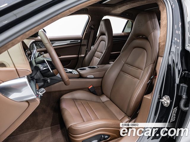 Porsche Panamera 2023 — photo 10