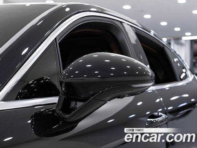 Porsche Panamera 2023 — photo 16