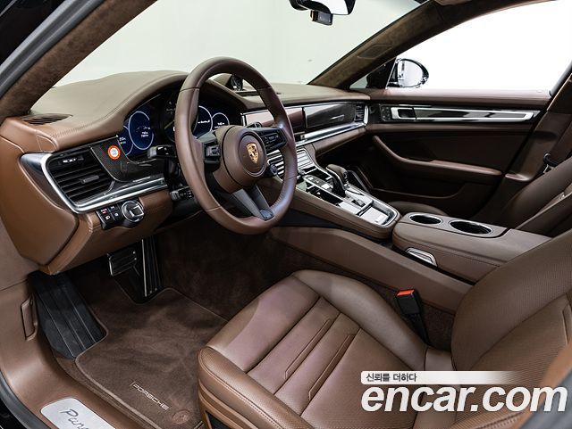 Porsche Panamera 2023 — photo 20