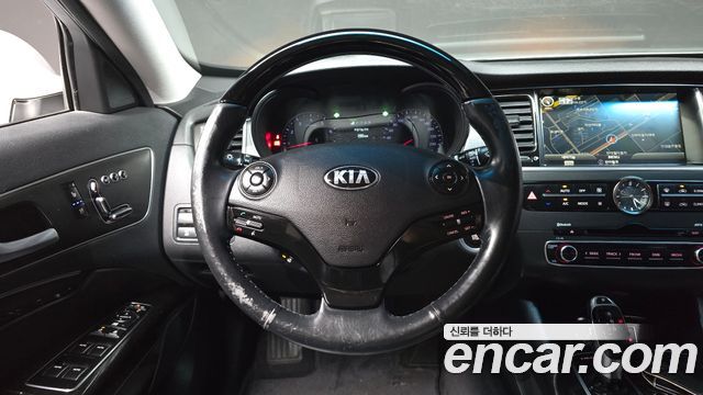 Kia K9 2014 — photo 18