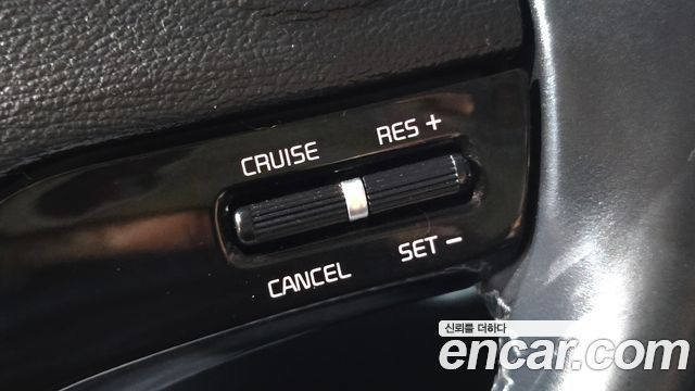 Kia K9 2014 — photo 22