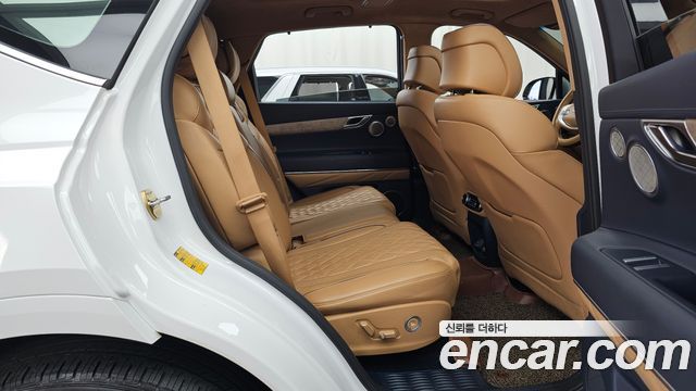 Genesis GV80 2020 — photo 18