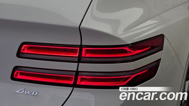 Genesis GV80 2020 — photo 9