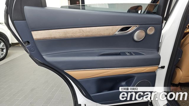 Genesis GV80 2020 — photo 15