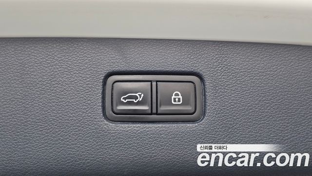 Genesis GV80 2020 — photo 34