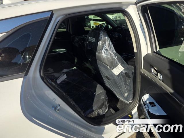 Kia K5 2024 — photo 12
