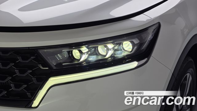 Kia Sorento 2023 — photo 8