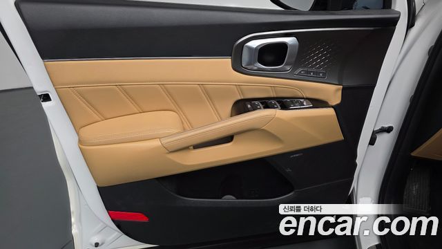 Kia Sorento 2023 — photo 14