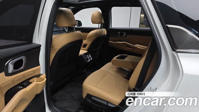 Kia Sorento 2023 — photo 16