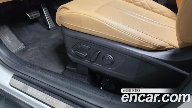 Kia Sorento 2023 — photo 32