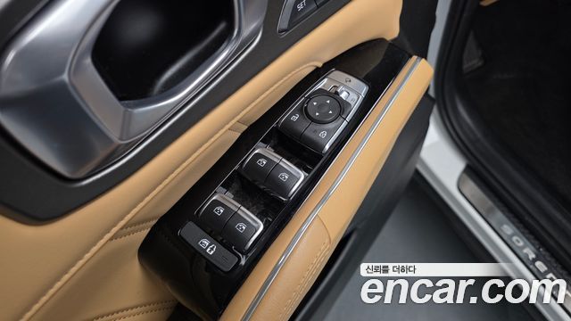 Kia Sorento 2023 — photo 37