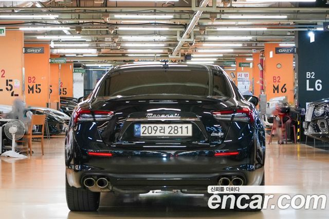 Maserati Ghibli 2021 — photo 2