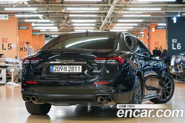 Maserati Ghibli 2021 — photo 4
