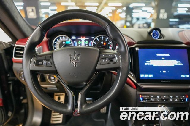 Maserati Ghibli 2021 — photo 13