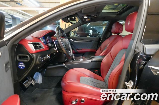 Maserati Ghibli 2021 — photo 15