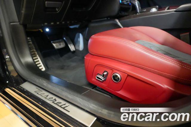 Maserati Ghibli 2021 — photo 19