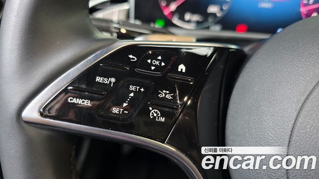 Mercedes-Benz E-Class 2025 — photo 25