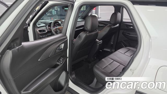 Chevrolet Korea Trailblazer 2022 — photo 16