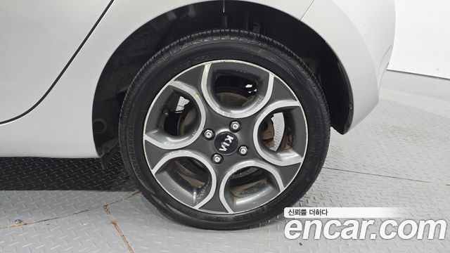 Kia morning 2012 — photo 7