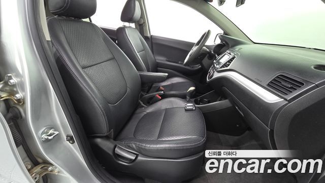 Kia morning 2012 — photo 16