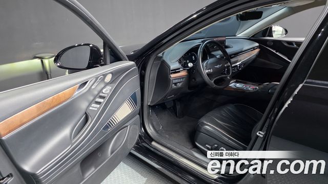 Genesis G80 2022 — photo 13
