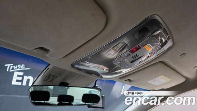 Genesis G80 2022 — photo 24