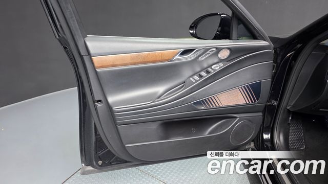Genesis G80 2022 — photo 14