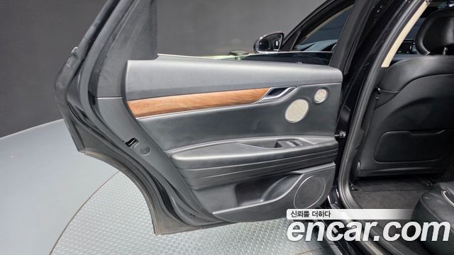 Genesis G80 2022 — photo 15