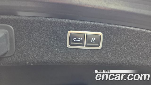Genesis G80 2022 — photo 28