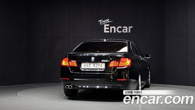 BMW 5-Series 2011 — photo 4