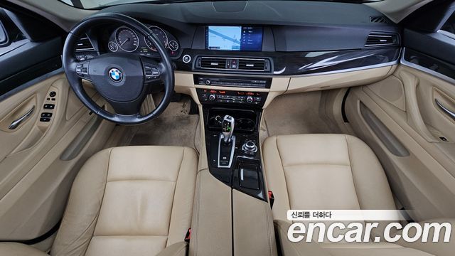 BMW 5-Series 2011 — photo 7