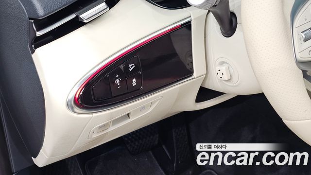 Genesis GV70 2022 — photo 20