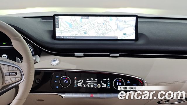 Genesis GV70 2022 — photo 21
