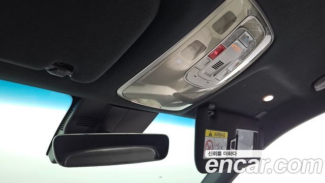 Genesis GV70 2022 — photo 25