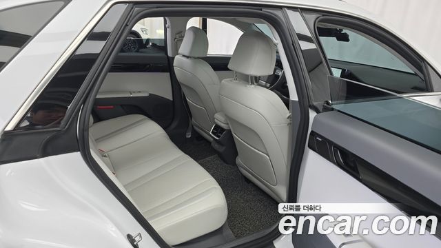 Hyundai Grandeur 2023 — photo 17