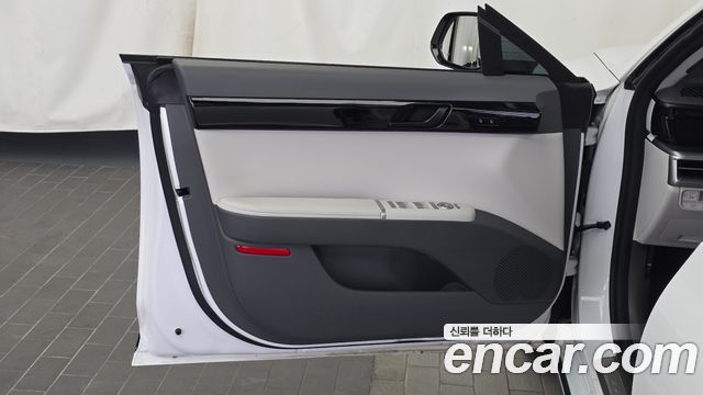 Hyundai Grandeur 2023 — photo 14