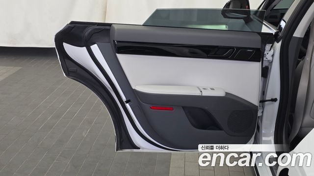 Hyundai Grandeur 2023 — photo 15