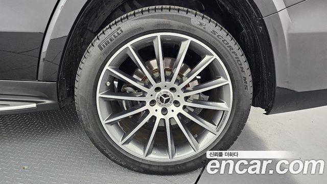 Mercedes-Benz GLS-Class 2019 — photo 7