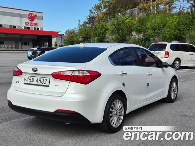 Kia K3 2015 — photo 2