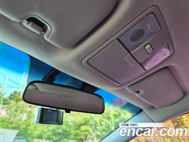 Kia K3 2015 — photo 12